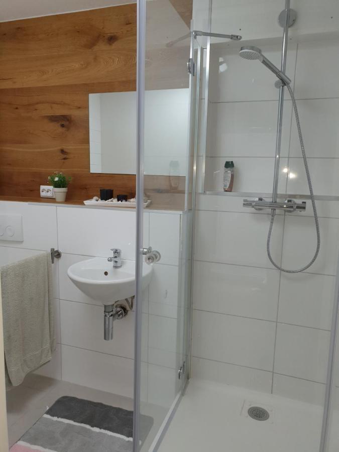 Privat Apartaments , Eigene Eigang, Eigene Badezimmer, Und Eigene Kueche Straelen Eksteriør bilde